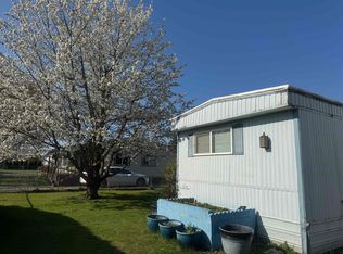 1615 N Glenbrook Rd, Greenacres, WA 99016