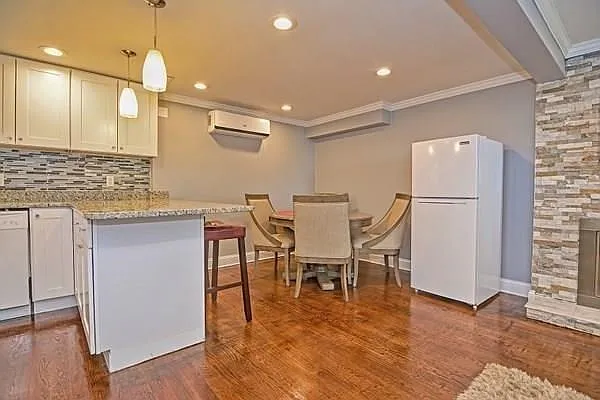 153 Bigelow St #1 — Photo 2