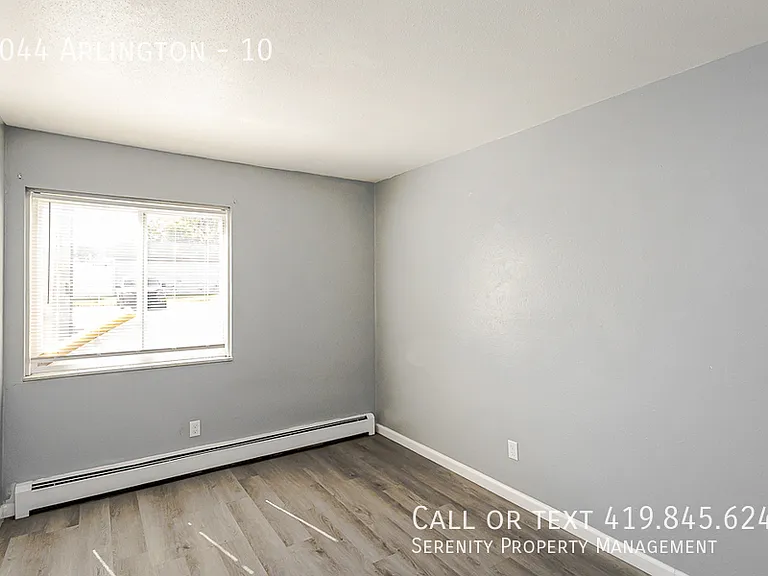 2044 Arlington Ave #10 — Photo 5