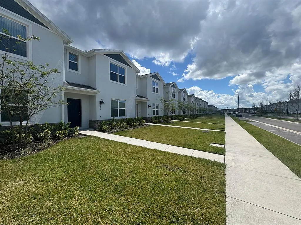 Building Photo - 371 Preston Cove Dr