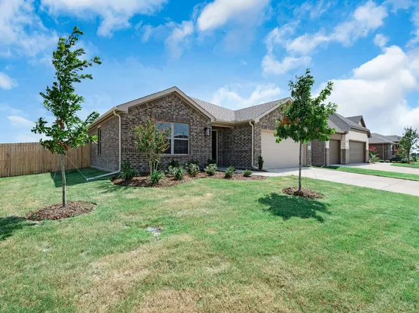 3800 Arrowchop Dr, Caddo Mills, TX 75135