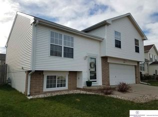 12929 Vernon Ave, Omaha, NE 68164