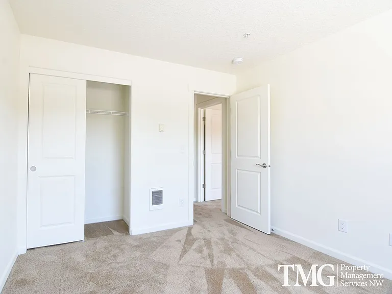 1017 SE 12th Ave — Photo 10