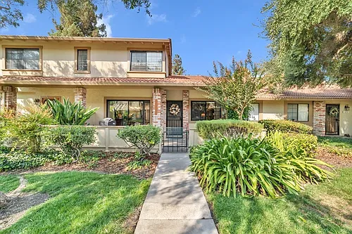 5486 Colony Field Dr Photo 1