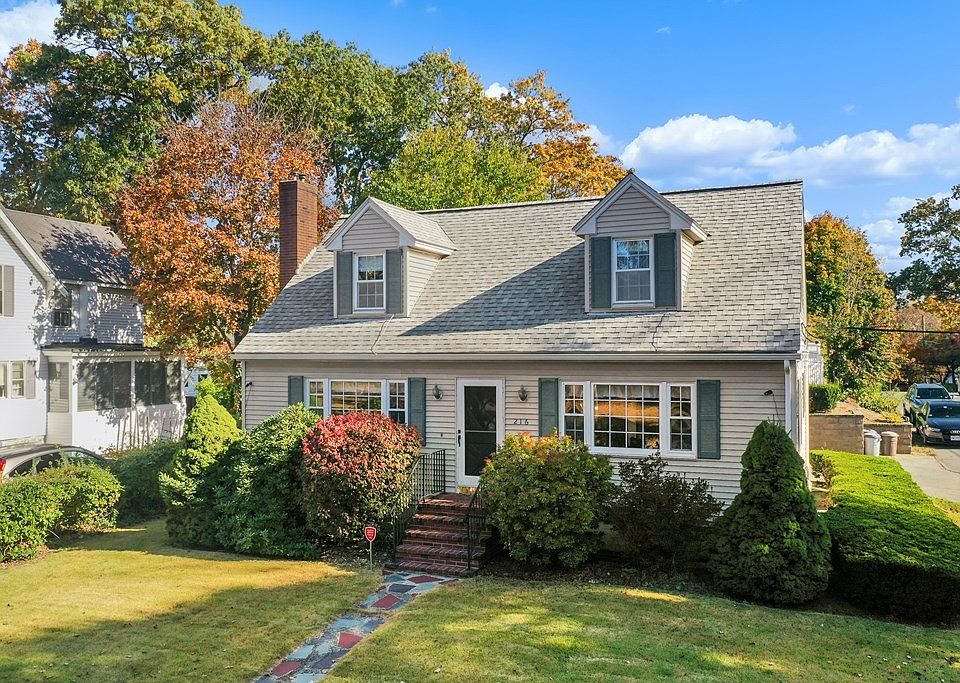 216 Boylston St, Lowell, MA 01852 Zillow