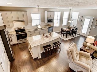 332 Ione Ct, Pickerington, OH 43147