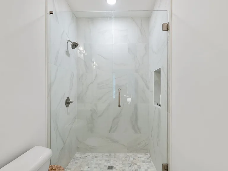 183 Moreland Ave SE #204 — Photo 15
