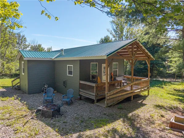 9539 Bronson Rd, Wayland, NY 14572