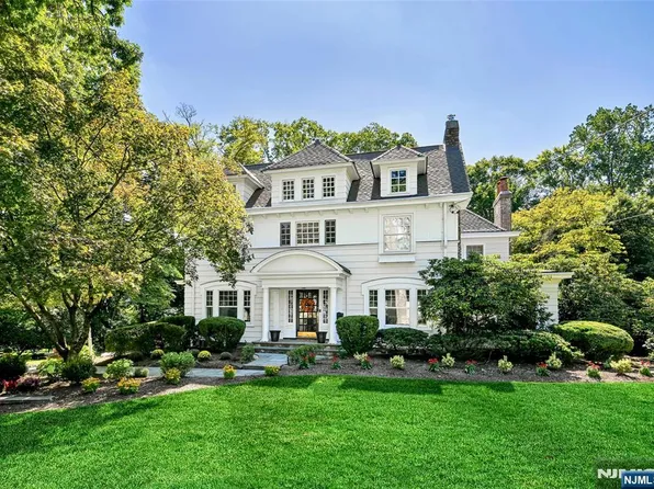 326 West End Avenue, Ridgewood, NJ 07450