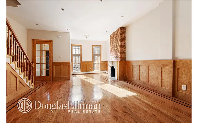 Sold by Douglas Elliman | media 25