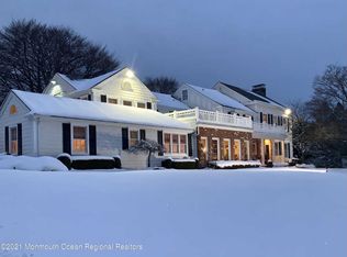 8 Warrenton Ln, Colts Neck, NJ
