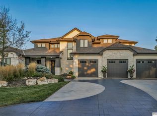 18901 Boyle Cir, Elkhorn, NE 68022