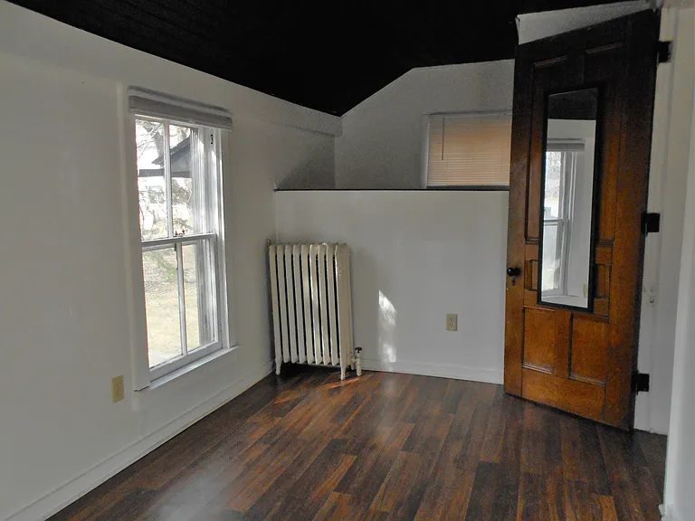 8 5th Ave #2 — Photo 9