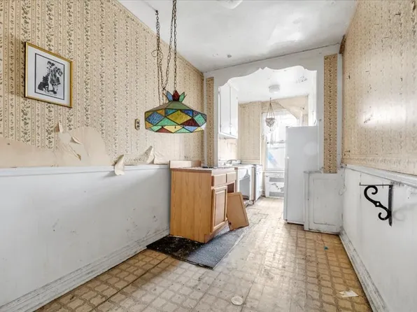 3626 Kings Highway image 13 of 13