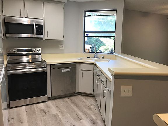 4th image of 1555 Northrim Ct Unit 278
