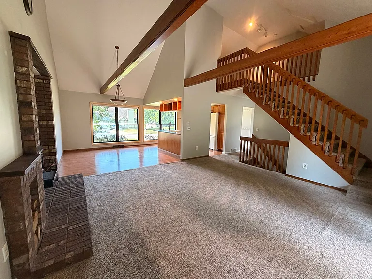 1795 Forest Lake Dr SE — Photo 3