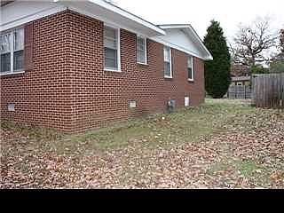 5th image of 1563 Hermitage Dr