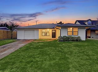 5426 De Lange Ln, Houston, TX 77092