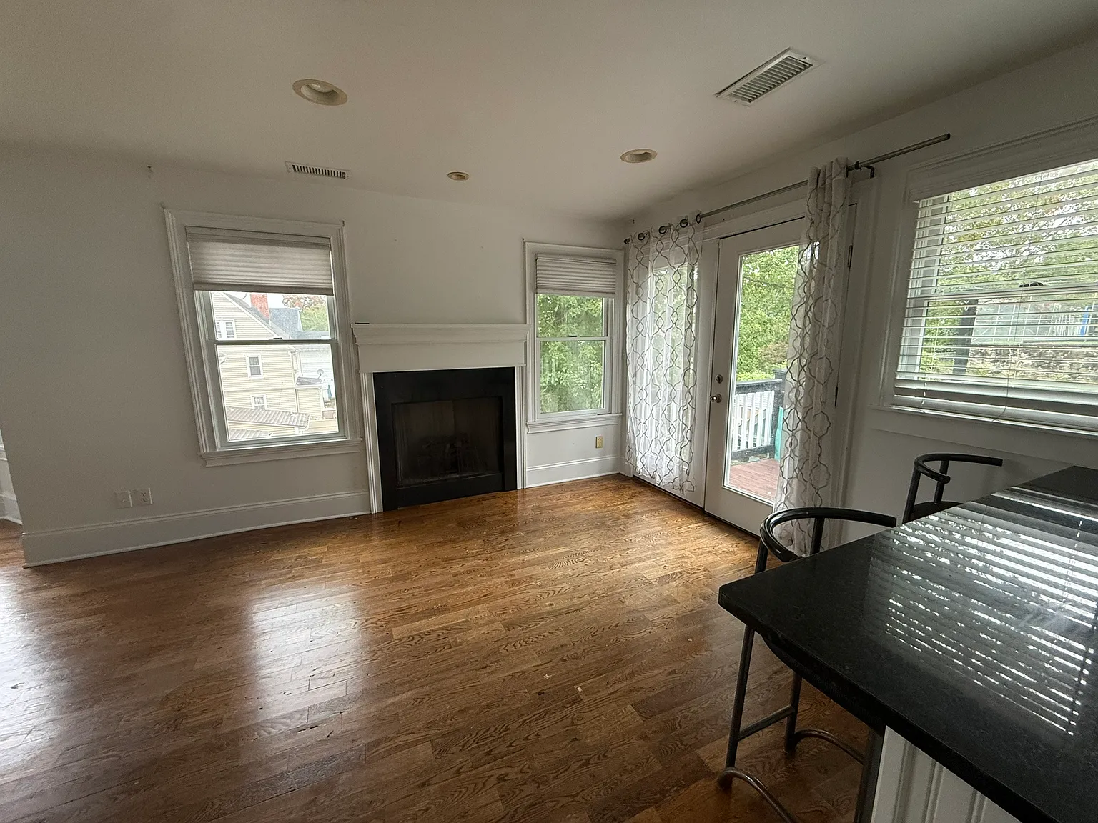 34 Franklin Avenue - 2 — Photo 2