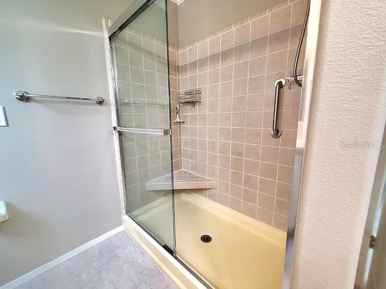 14 Freeman Ave — Photo 25