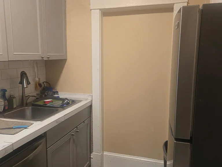 4210 Victoria Blvd #C — Photo 3