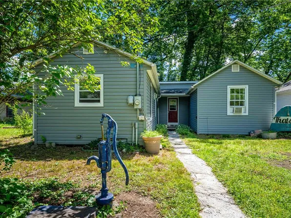 44 Island Rd, Mount Bethel, PA 18343