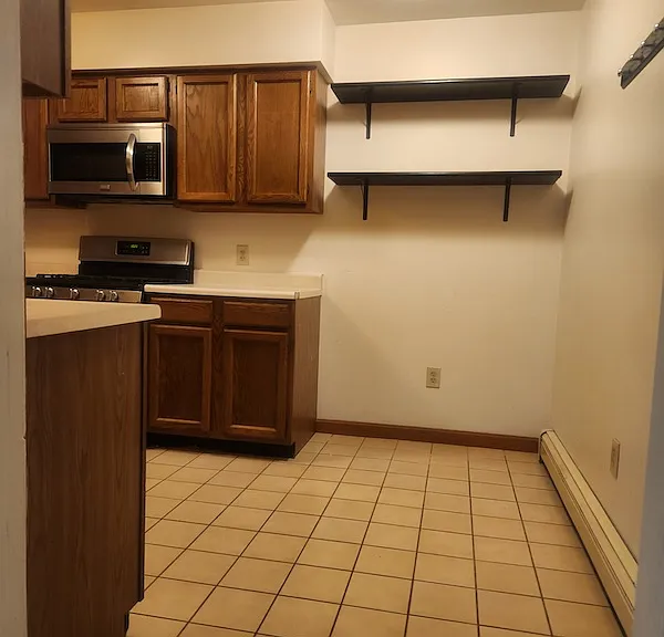 10 Nuttall Ln #3 — Photo 3
