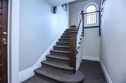 521 Oxford St #3 — Photo 2