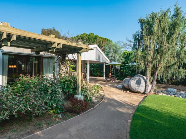 1342 SE Skyline Dr, Santa Ana, CA 92705