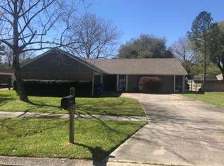 1035 Baytree Dr, Denham Springs, LA 70726