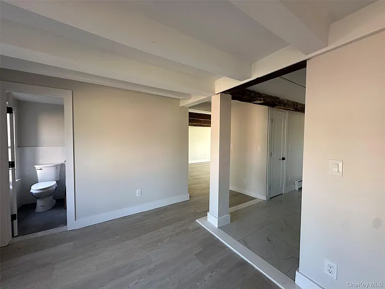 1445 Burlingham Rd — Photo 12