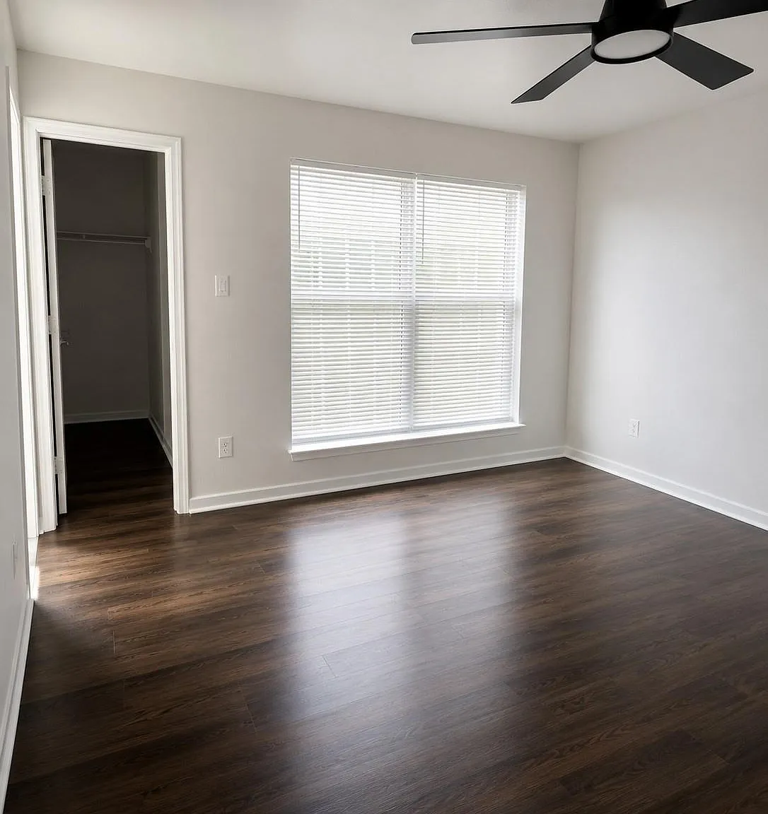 2 bed, 1.5 bath, 1236 sqft, $1,350 — Photo 4