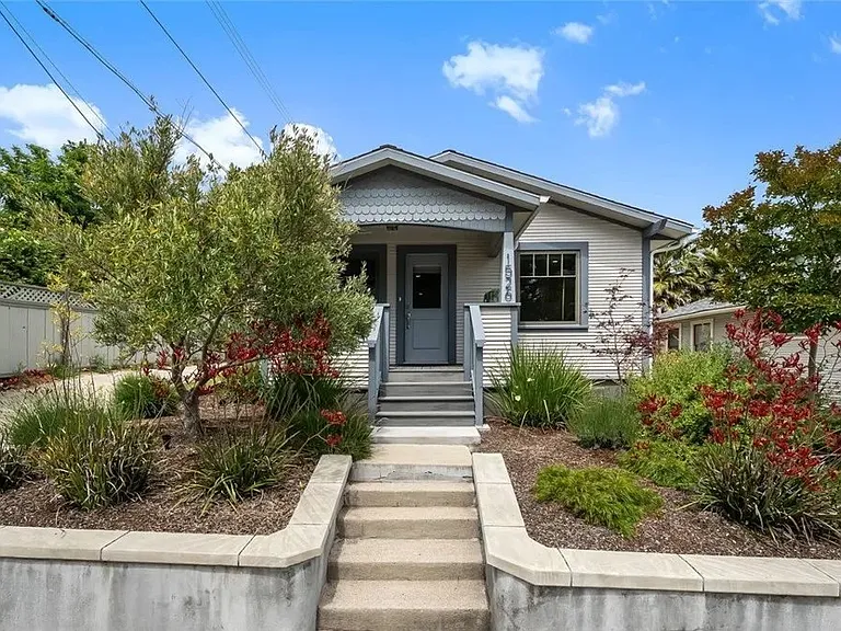 1526 Garden St — Photo 3