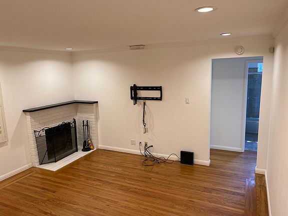 Living Room from kitchen entry