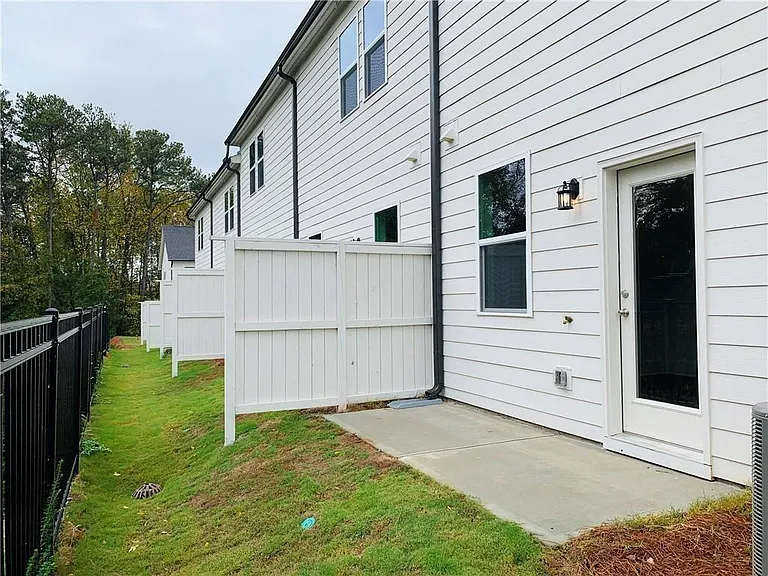 1621 Gunnin Trce NW — Photo 12