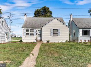 902 Winder Dr, Bristol, PA