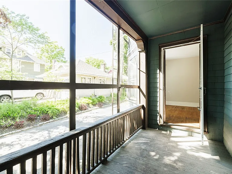 420 Harvard St #1 — Photo 14