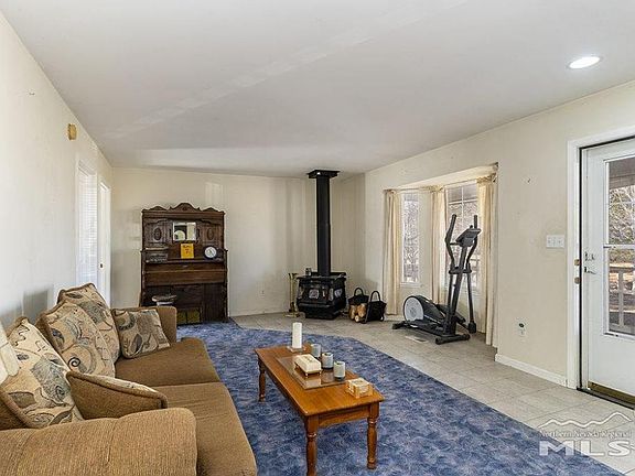 2nd image of 264 Sunset Hills Dr