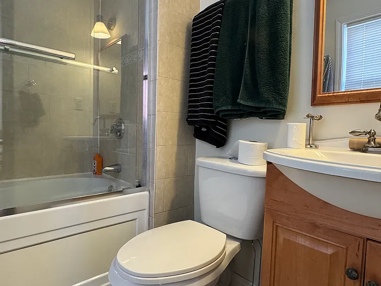 286 Bowen St — Photo 14