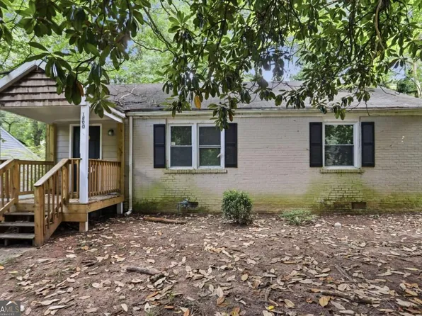 1800 Oakmont Dr NW, Atlanta, GA 30314