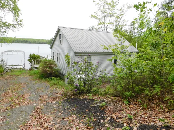 38 S Shore Road, Lake View Plt, ME 04463