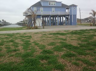 1150 Waterview Ln, Crystal Beach, TX 77650