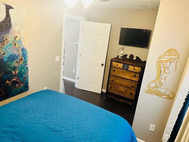 810 N Summit Ave — Photo 13