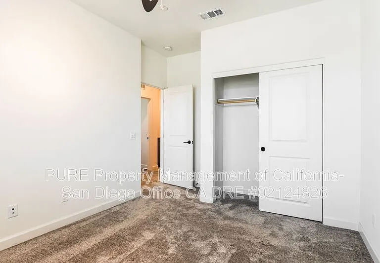 812 Mateo St #1 — Photo 13