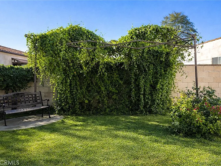 1705 S Fremont Ave — Photo 39