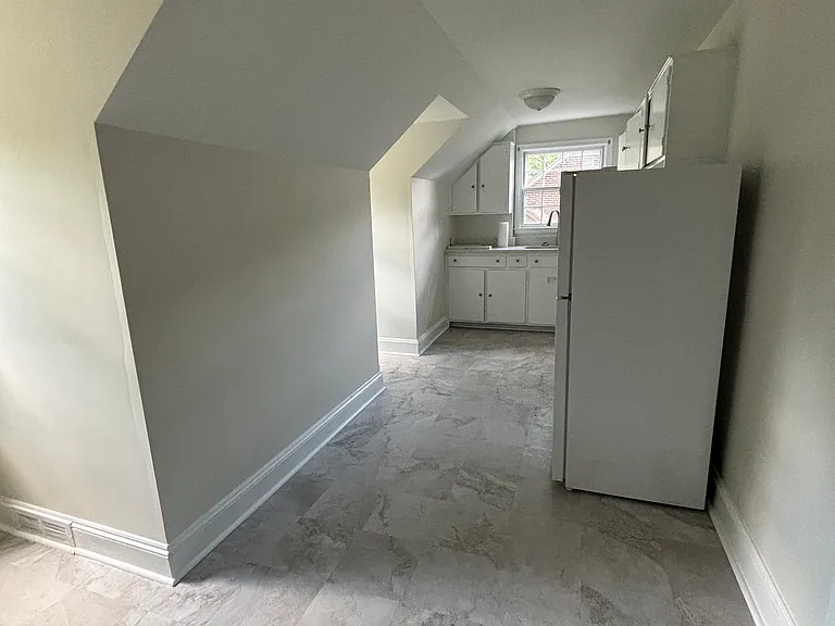 1804 Madison Ave — Photo 19
