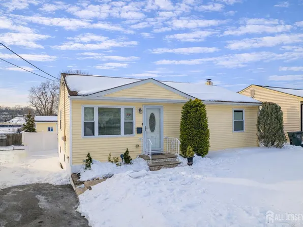 237 Carolyn Ave, Colonia, NJ 07067