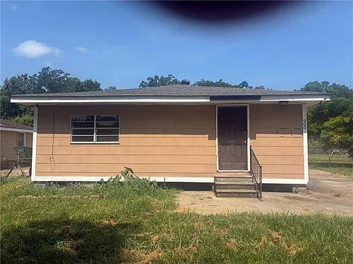 900 Oak Ave Photo 1