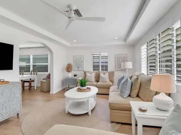 1097 Frank Whiteman Blvd, Naples, FL 34103