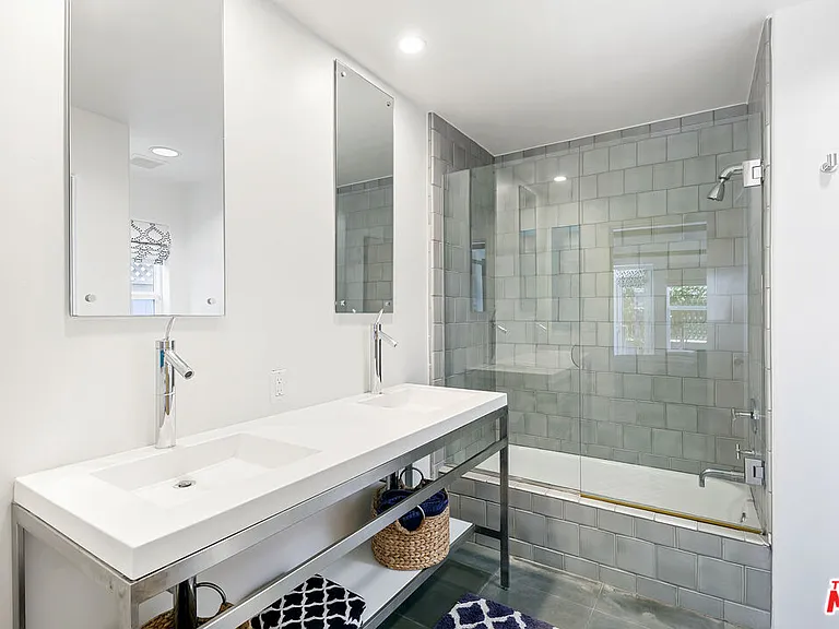 1341 Palisades Beach Rd — Photo 10